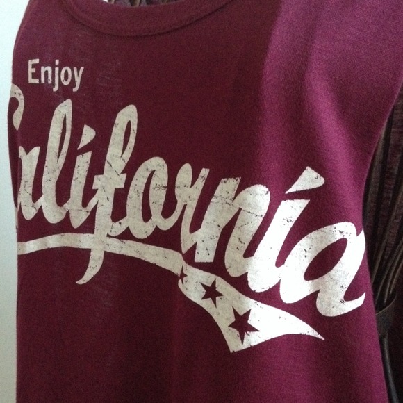 ❗️❗️SOLD❗️❗️Enjoy California magenta muscle top - Picture 3 of 4