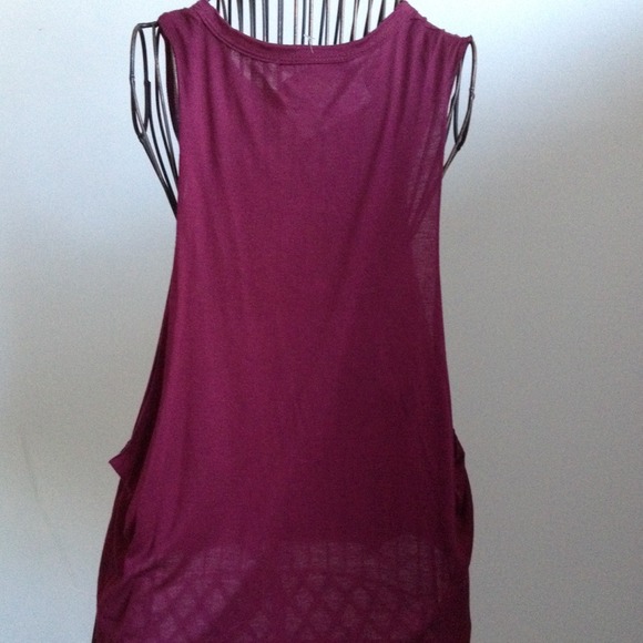 ❗️❗️SOLD❗️❗️Enjoy California magenta muscle top - Picture 4 of 4