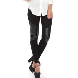 🎉Host Pick 3/19🎉Forever 21 Leatherette Leggings