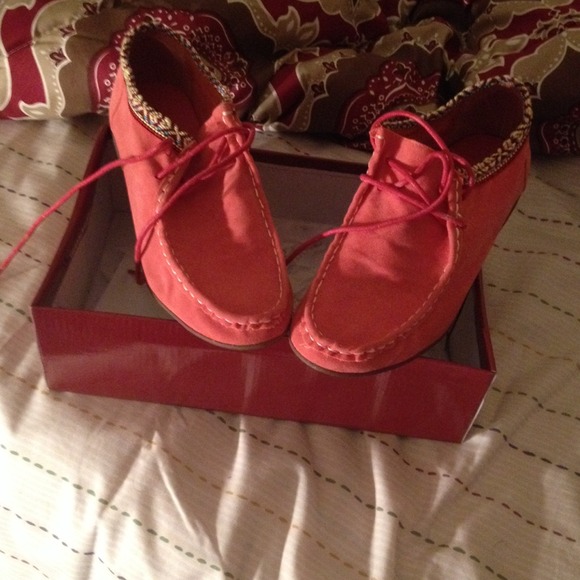 Oxford style loafers