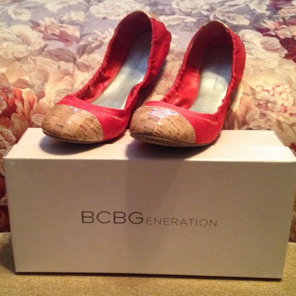 BCBG - Flats - Picture 2 of 4
