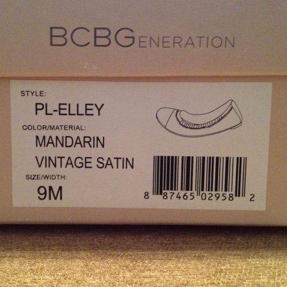 BCBG - Flats - Picture 4 of 4