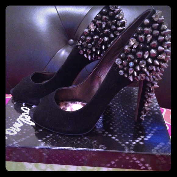 Sam Edelman Spiked Lorissa Pump