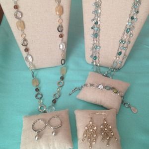 Lia Sophia jewelry bundle for @bearsmom