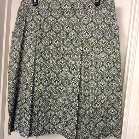 💖Skirt with pleats - Picture 2 of 3