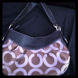 Coach purse 💥Trying to get rid of💥