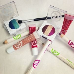MARY KAY cosmetics.