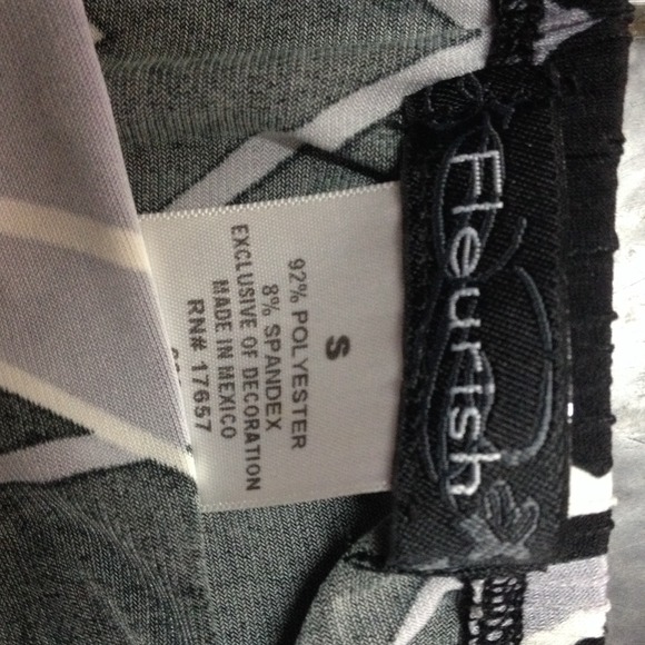 Blouse worn once - Picture 2 of 2