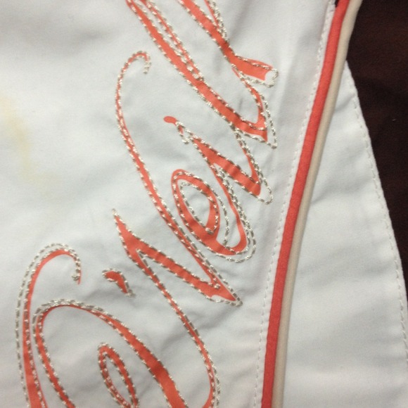 Board shorts/ small stain on front - Picture 3 of 4