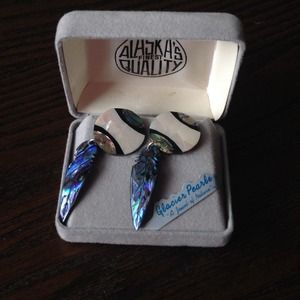 Glacier Pearle earrings from Alaska