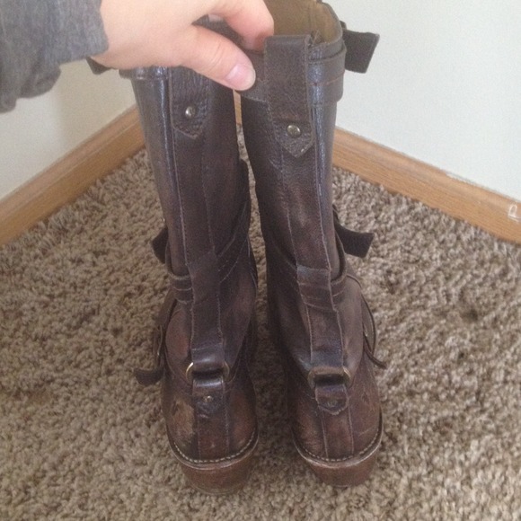 ⬇️PRICE DROP⬇️Frye Carmen 3 buckle boot - Picture 3 of 4