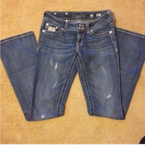 Miss Me's/Size:27/Inseam:33