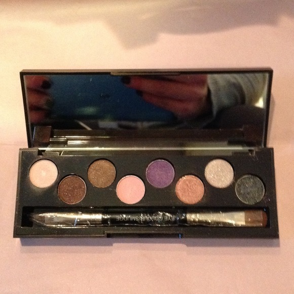 Laura Mercier eye colour sampler