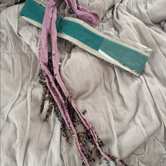 Beaded fringe scarfs - Picture 2 of 4