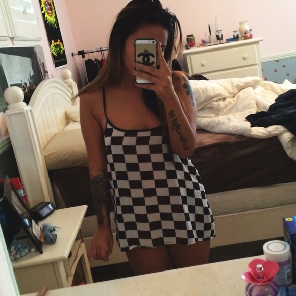 🚫SOLD🚫Checkered Top - Picture 3 of 3