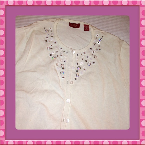 SOLD!!Cute white nylon long-sleeved sweater