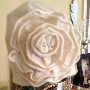 Cashmere Cream Beanie🎀