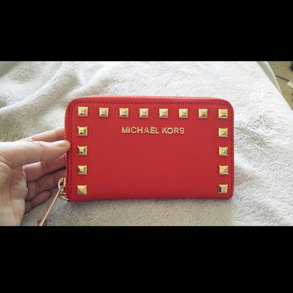 Michael kors wallet
