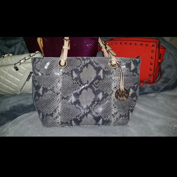 Michael Kors jet set