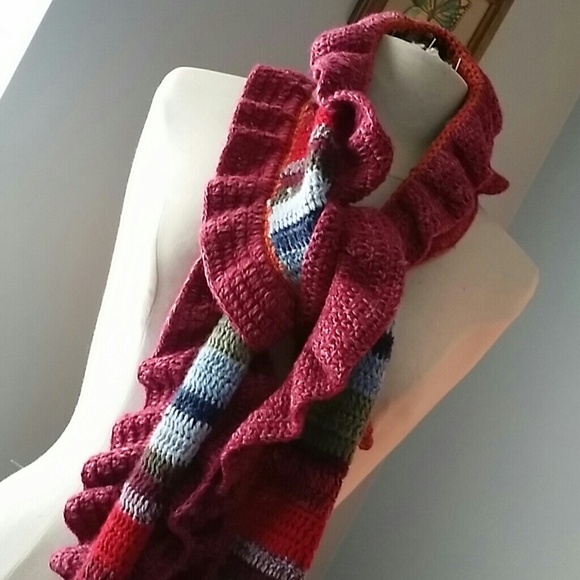 Really pretty long knit scarf with ruffle knit edg