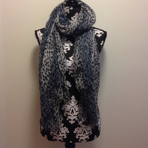 Grey black and white leopard scarf