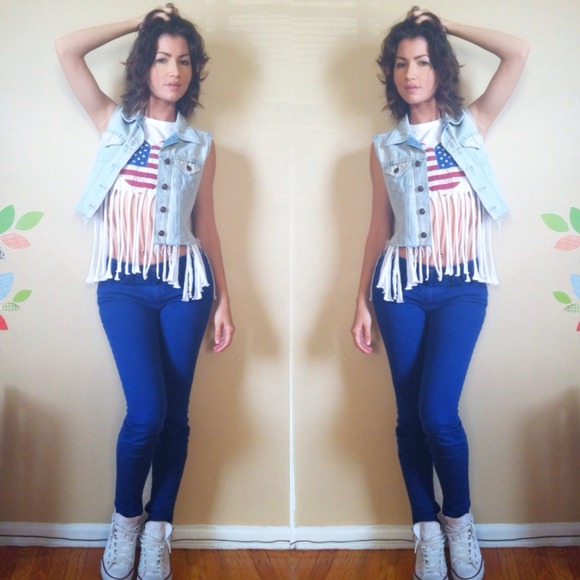 🚫SOLD🚫Brandy Melville "American heart" tank