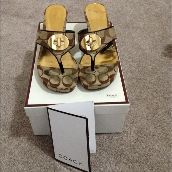 Coach Shoes - ✂️Final Markdown✂️ Coach Noble Wedges