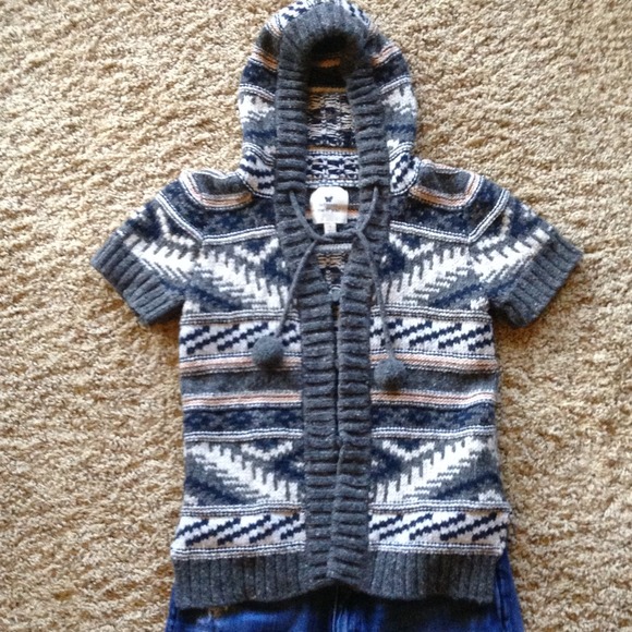 Aztec SS sweater - Picture 2 of 2
