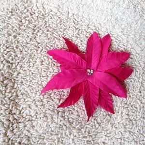 Flower hair pin/ brooch
