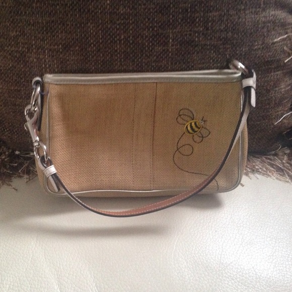 ADORABLE Spring/Summer Coach! - Picture 4 of 4