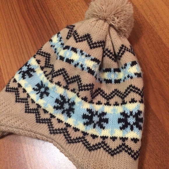 Tan & blue beanie