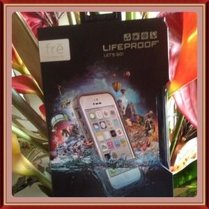 4 ashamarie1🌹Authentic LifeProof Iphone 5C Case🌹