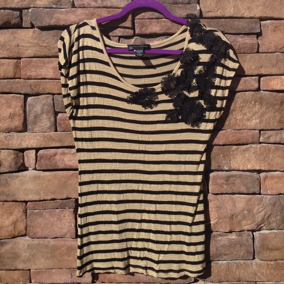 Stripped top with black lace flower details