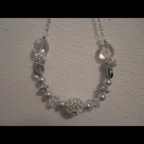 Bold Rhinestone Necklace - Picture 2 of 2
