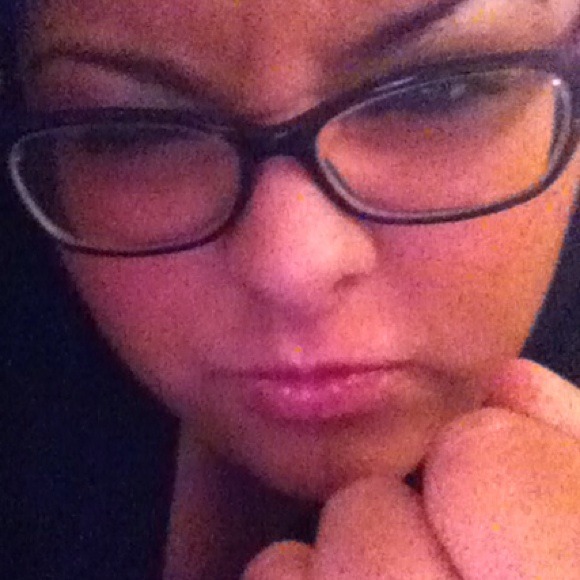 ❤️💄💕Meet Your Seller💕💄❤️ - Picture 2 of 4