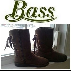Bass boots