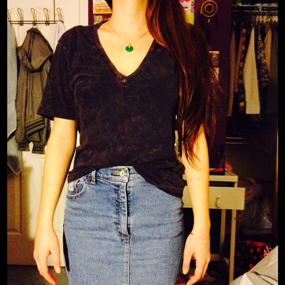 Burnout V neck