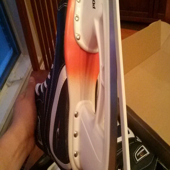 Ice skates - Picture 2 of 4