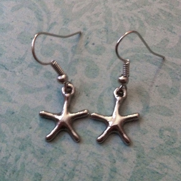 Set of Two Starfish Earrings - Picture 3 of 4