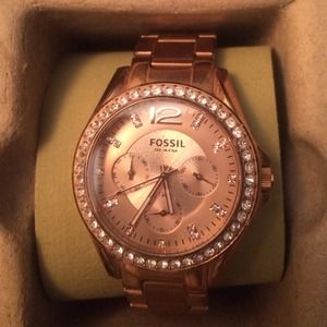WOMENS FOSSIL ROSE GOLD WATCH