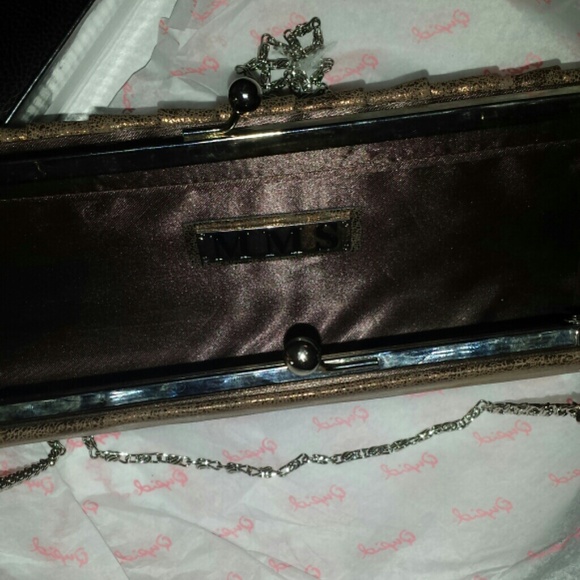 Trendy Rust Clutch - Picture 2 of 2