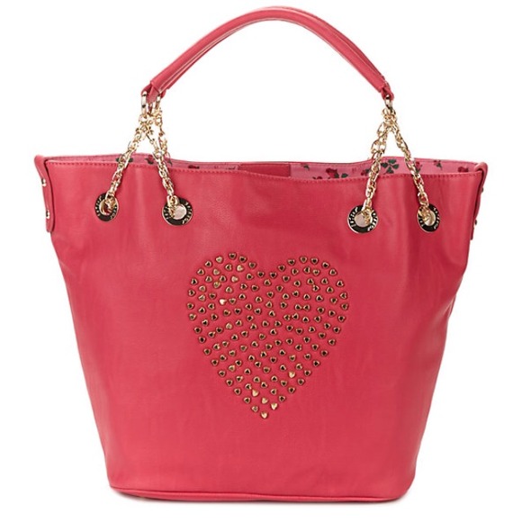 ❤️NO LONGER FOR SALE❤️BETSY JOHNSON XL HEART PURSE.HEART ATTACK 16”x12”x6”. - Picture 2 of 5
