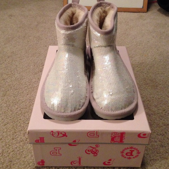 Victoria's Secret boots