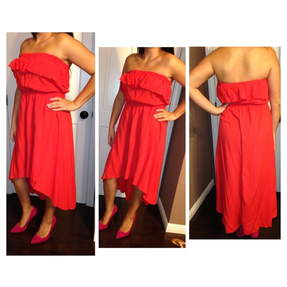 Hi-lo coral dress with ruffle
