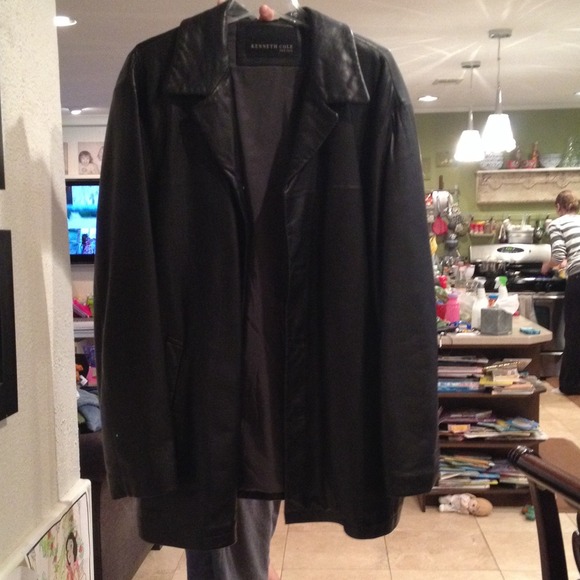 Kenneth Cole! Men's Leather jacket