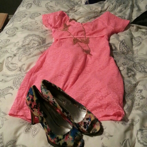 Forever 21 Pink Lace Dress S