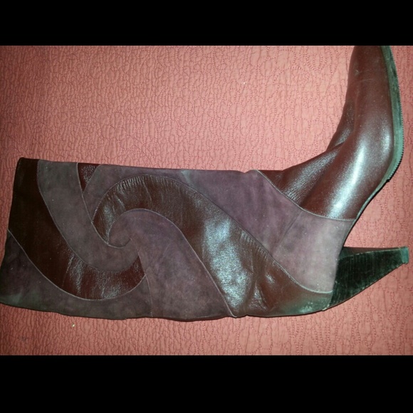 Charles David Italian Boots - Picture 2 of 4