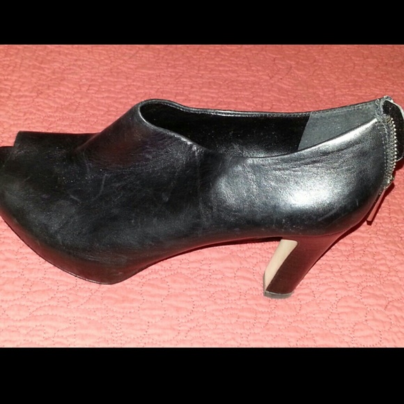 Leather bootie - Picture 3 of 3