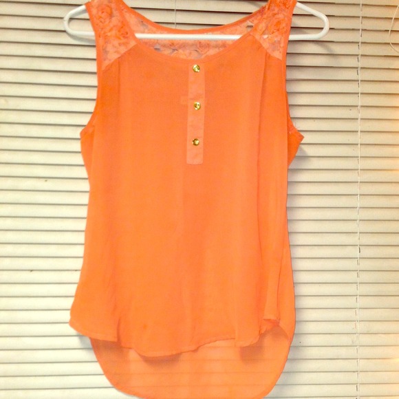 TRADED ✅ Sleeveless tank