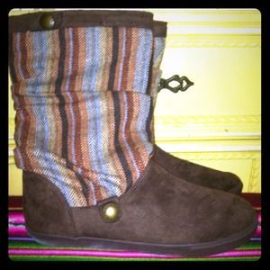 Roxy brown and striped boots!